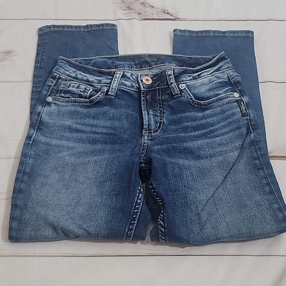 Silver Jeans Co Suki Capri size 27 Medium Wash Midrise
